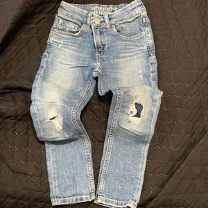 Kids ripped skinny jeans